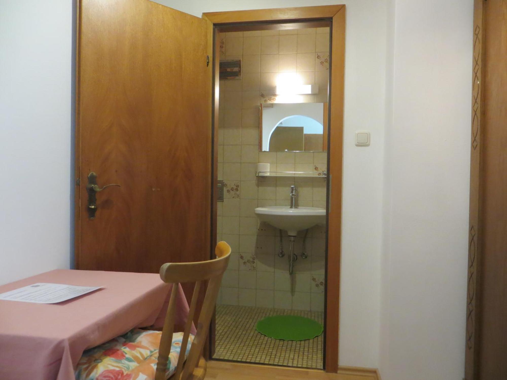 Hotel Garni Haus Jagerwirt Fuschl am See Pokoj fotografie